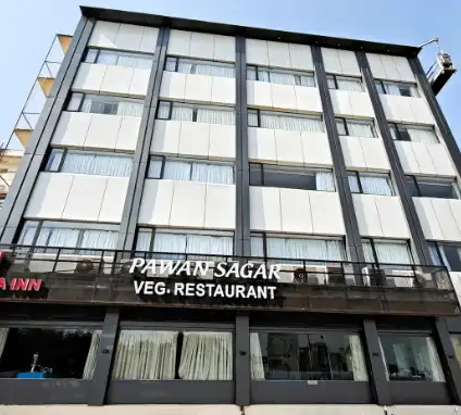 Chandra Inn