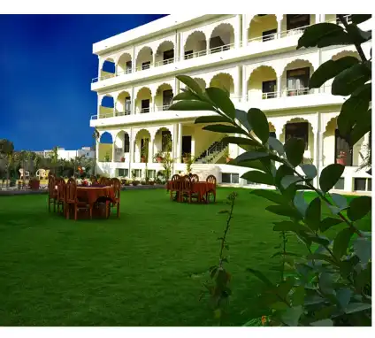 Hotel Ananta Palace