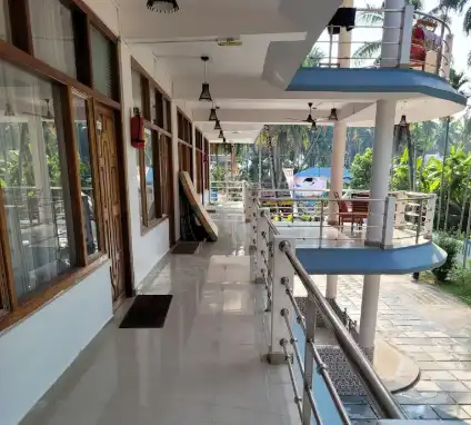 Shangrilas Beach Resort